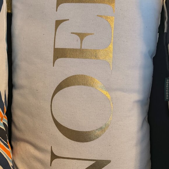 🛍️ BAG A BUNDLE™: 5-PC LOVELY SOFA PILLOW BUNDLE - Picture 4 of 8